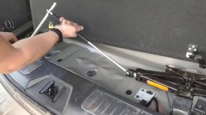 Замена колеса на INFINITI QX80_02