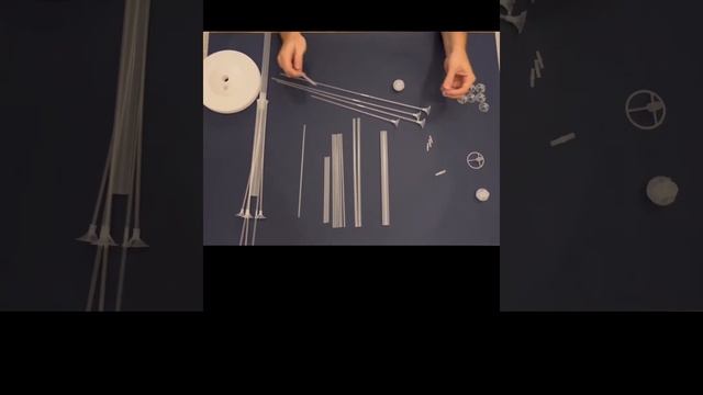 Как собрать стойку на 19 воздушных шаров. Фонтан из шаров. смотреть онлайн