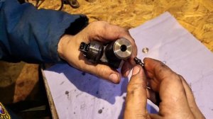 Регулировка и замена резинок на форсунках Volkswagen Caddy двигатель 2.0 BDJ