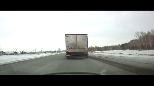 Льдина с фуры в лобовик смотреть онлайн