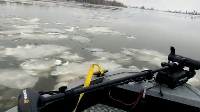 Рыбалка в Астрахани. с. Житное 10 января 2020 смотреть онлайн