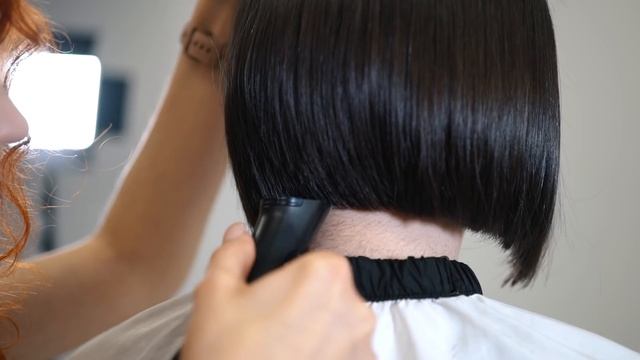 DEMETRIUS | Стрижка каре на густые волосы | Женская стрижка на средние волосы | топ стрижек 2021|EN смотреть онлайн