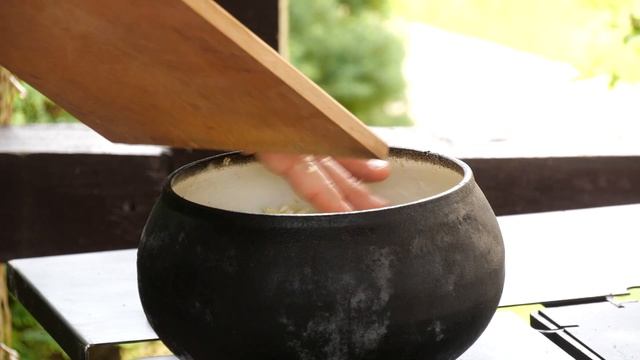 ? Cупер вкусный борщ в чугунке. Видеорецепт. смотреть онлайн