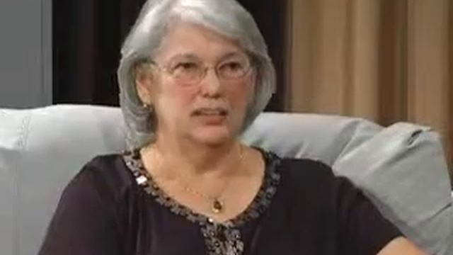 Talk of the Town Interviews Author Connie Stevens смотреть онлайн