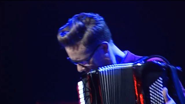 Accordion & Lady Gaga | Martynas Levickis | TEDxVilnius смотреть онлайн