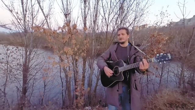 Проникновенное исполнение песни Чистые пруды Выдал в 3-ем куплете ! смотреть онлайн