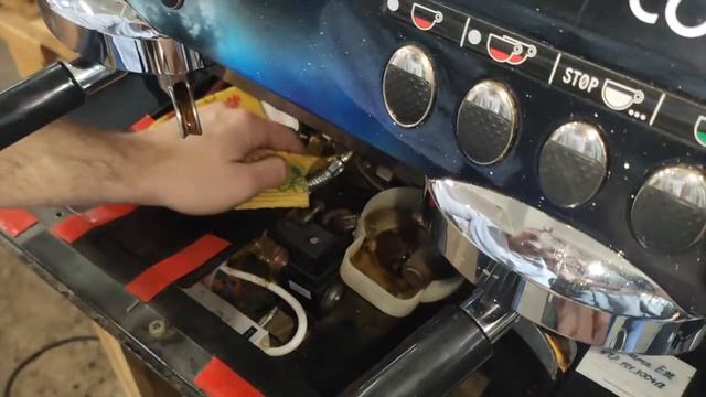 Механическое развоздушивание Faema E92 Surpresso смотреть онлайн