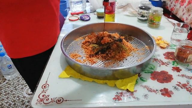 Etsiz çiy köfde yapımı bay carli Приготовление фрикаделек с росой без мяса Мистер Карли смотреть онлайн