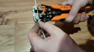 Стриппер с Али. Зачистка изоляции в середине провода
