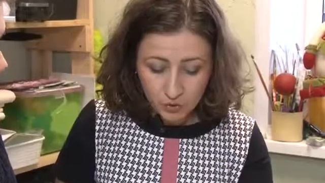 Умелые новости: Упаковка подарков с неопределённой формой смотреть онлайн