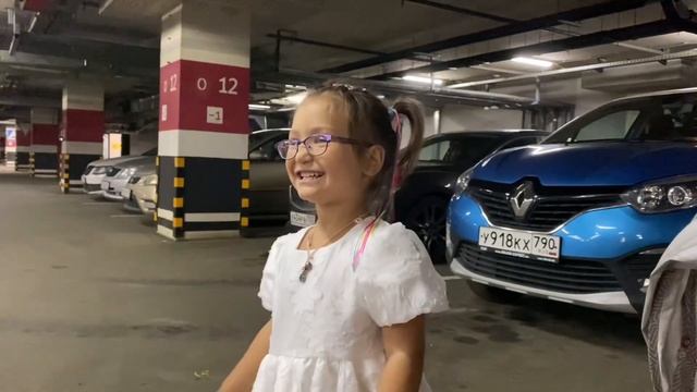 День рождения Николь. 4 года смотреть онлайн