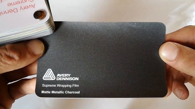 Avery Dennison’s Charcoal Supreme Wrapping™ (Matt metallic) смотреть онлайн