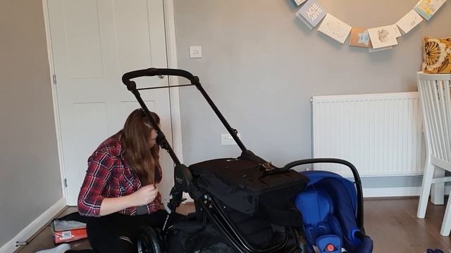 Britax B-Motion 4 Plus - Unboxing and Building смотреть онлайн
