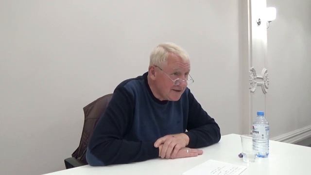 Злоключения «маленького» человека в большой литературе | Лекция Виктора Чулкова смотреть онлайн