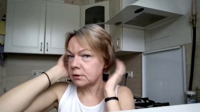 Как отрастить свой цвет волос. Видео 3. Первая стрижка. смотреть онлайн