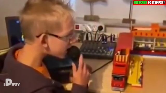 ? RAINBOW FRIENDS BLUE AND PURPLE VS ROBLOX DOORS | Dipsy Plays Roblox Doors