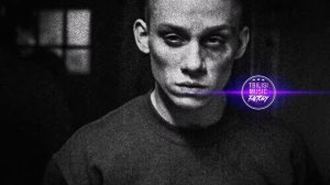 Я там, я один брожу по Дворам ✌️