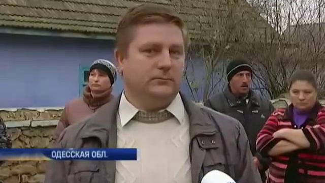 Молдовия закрывает дорогу между двумя украинскими селами смотреть онлайн