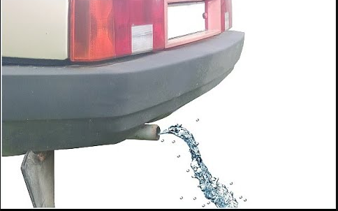 Вода лед в глушителе автомобиля.