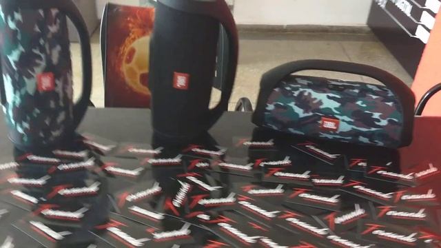 JBL BOOMBOX - REPLICA 1° Tam.M смотреть онлайн