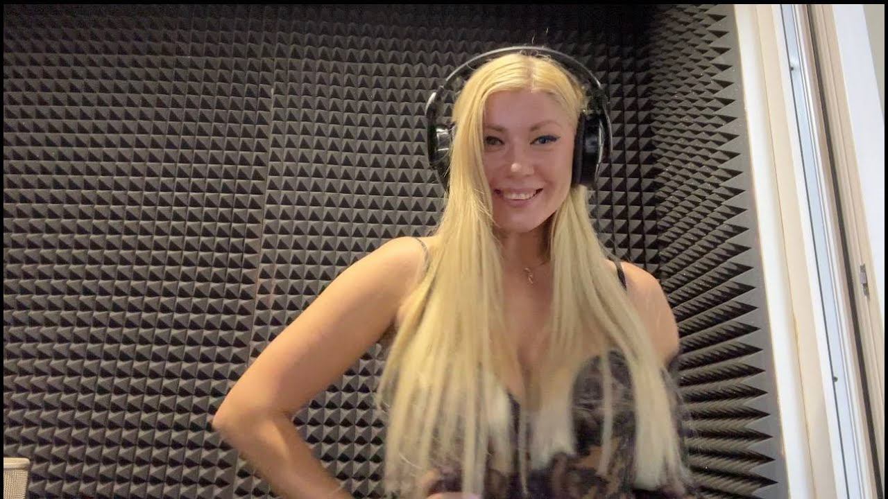 Ladynsax-Stumblin' in (cover) смотреть онлайн