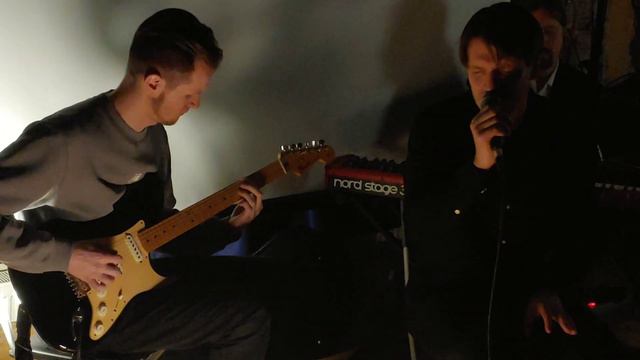 LOVE ROCKET - В небе твои следы смотреть онлайн