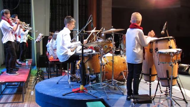 Jazz Samba - Джаз над морем 2018 - Оркестр Little Band - Днепр смотреть онлайн
