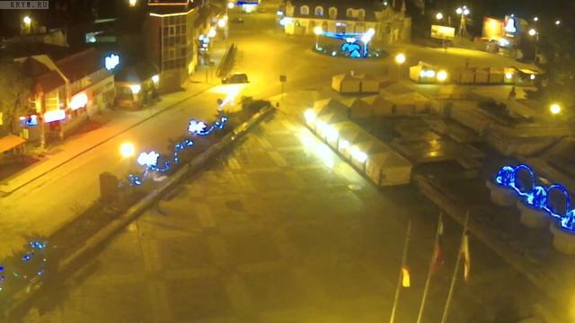 Вебкамера "Площадь Советская". Запись 30.01.2017 06:00:05 смотреть онлайн
