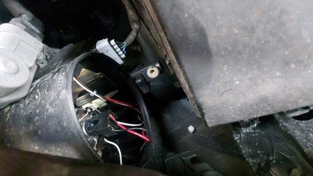 How to change headlight bulb on Nissan Qashqai Passenger Side driver side || Nissan Qashqai car. смотреть онлайн