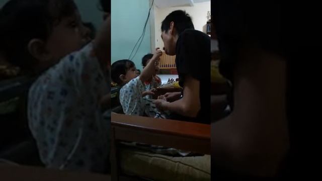 Aminya yang disuapin смотреть онлайн