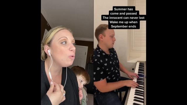 Captured a sweet moment recording a duet with Jonny Perl - When September Ends смотреть онлайн