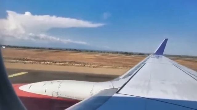 Batik air airbus a320 200 neo take off from soekarno hatta terminal 2 смотреть онлайн