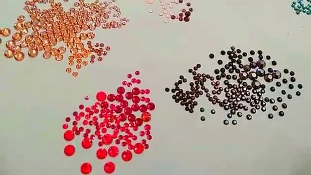 Нереальные камни Сваровски в интернет магазине Kristally-Strazy.ru смотреть онлайн