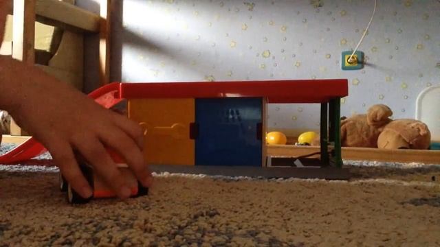 Обзор на гараж с машинкой фирмы Lullaby из IKEA смотреть онлайн