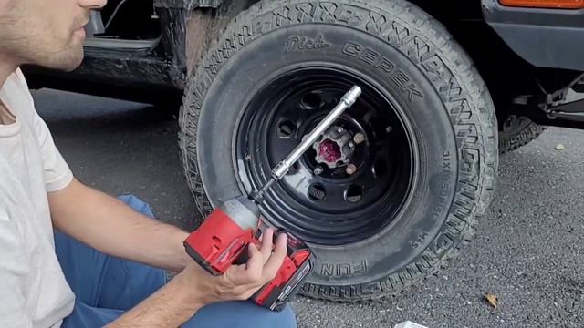 1999-2004 Chevy Tracker/ Suzuki Vitara Installing Manual Locking Hubs смотреть онлайн