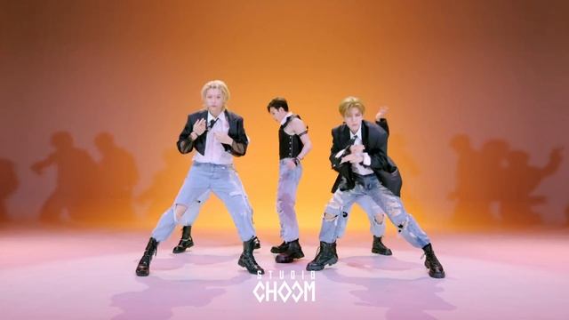 (Full Focused) Stray Kids(스트레이 키즈) '특(S-Class)' 4K | BE ORIGINAL смотреть онлайн