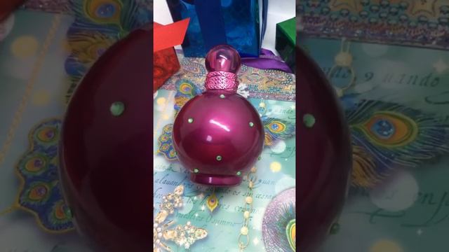 Обзор аромата Britney Spears Fantasy смотреть онлайн