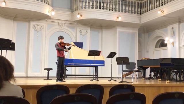 J. S. Bach - Violin Partita No.2 in d-moll - Ciaccona смотреть онлайн