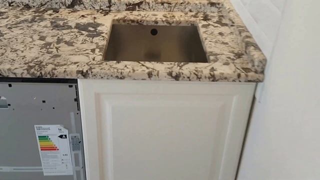 Отделка столешницы гранитом от www.kaminochag.ru смотреть онлайн