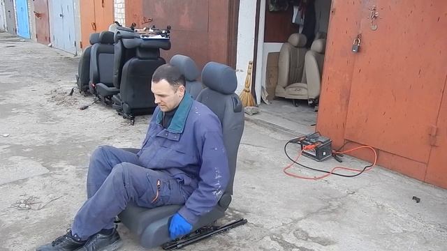 VWG5-1 VW Golf - передние, откидные смотреть онлайн