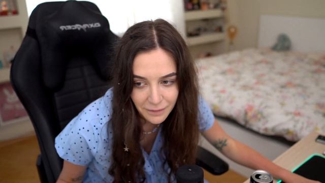 ПОЦЕЛУЙ КУХНИ И ПОКА смотреть онлайн