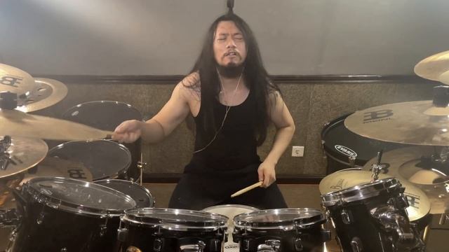 RUSH E on DRUMS! @SheetMusicBoss смотреть онлайн