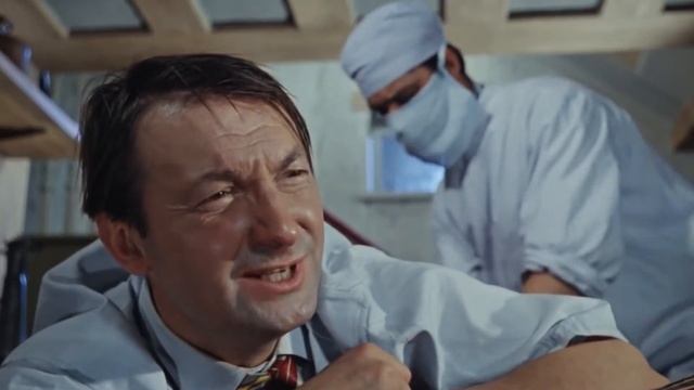 Кто обитает в твоей постели? Кровососущие насекомые в постели! смотреть онлайн