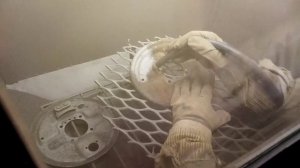 Самодельная пескоструйная/дробеструйная камера.