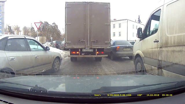 180314 0920 пробка на Громова но не на кругу