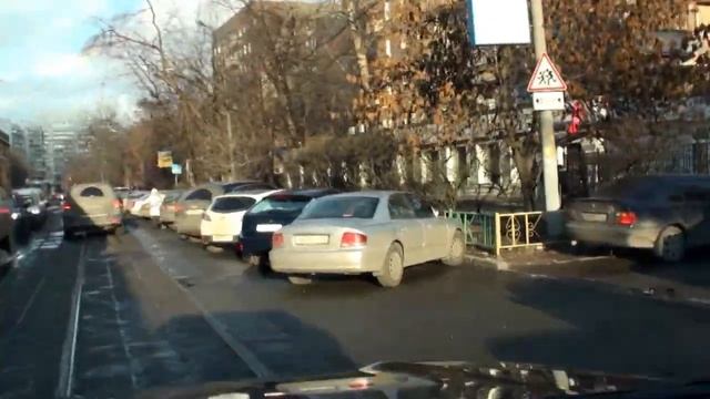 Въезд и проход к магазину на Шаболовке 23. смотреть онлайн