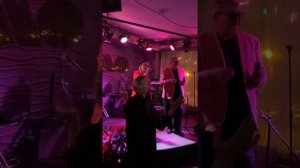 День рождения Владислава Медяника. Песня "Я буду очень по тебе скучать"