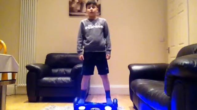 How to ride a hoverboard/Segway смотреть онлайн