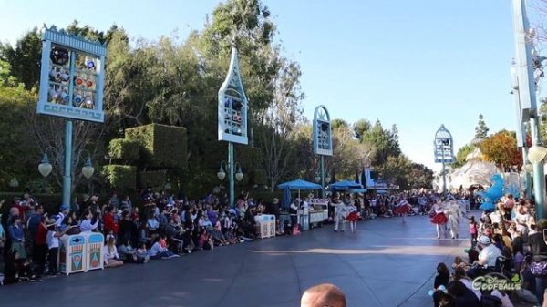 Magic Happens! Parade [Fantasyland] - Disneyland Resort Anaheim ??