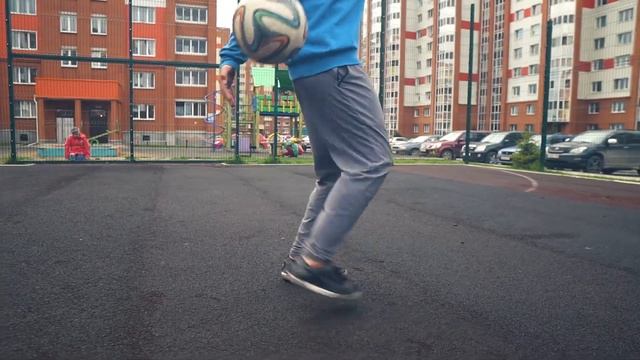 Как научиться набивать на пятках | Heel juggling обучение смотреть онлайн